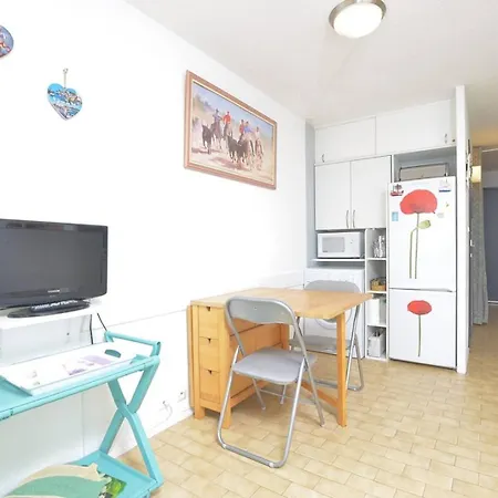 Coquet Avec Piscine, Climatisation, Parking Et Wifi ! Appartamento *